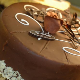  Tort czekoladowy